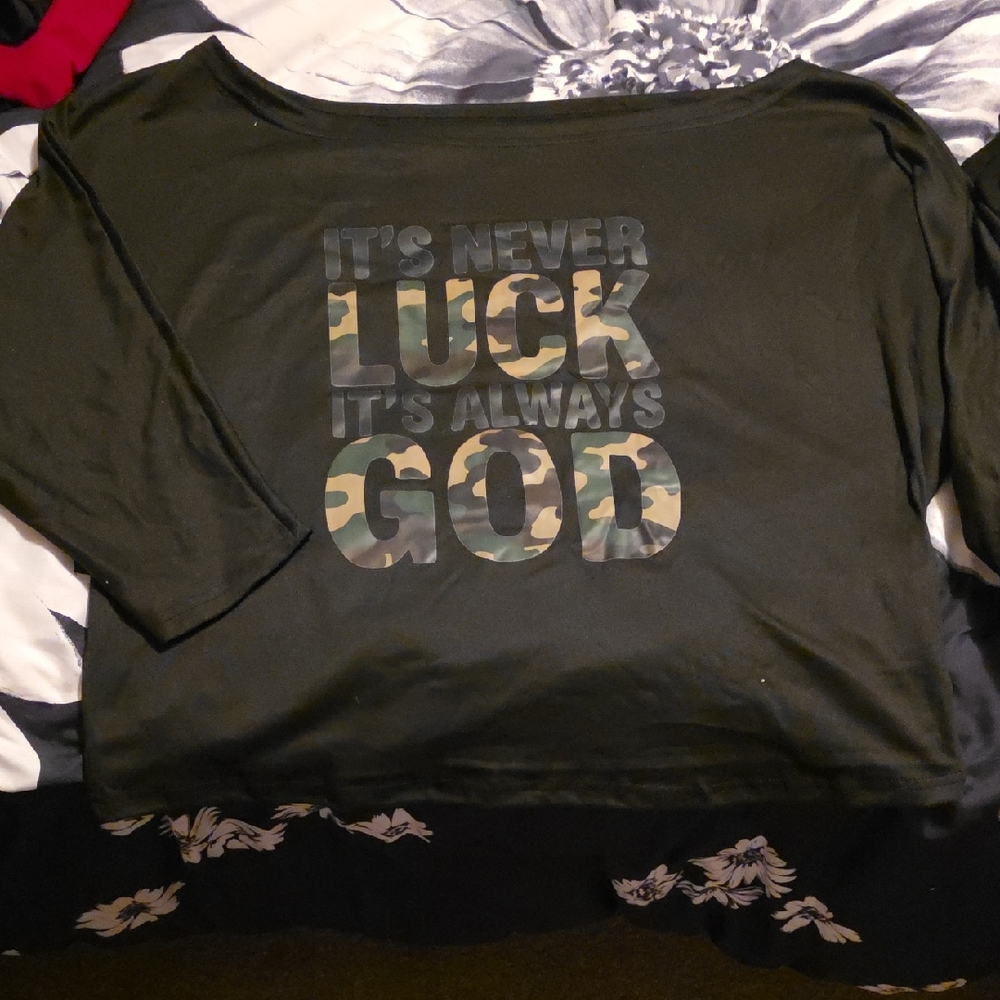Women's Black Graphic Crop Top